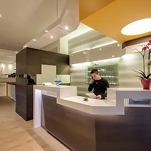 genius-hotel-downtown.italymilanhotels.net/